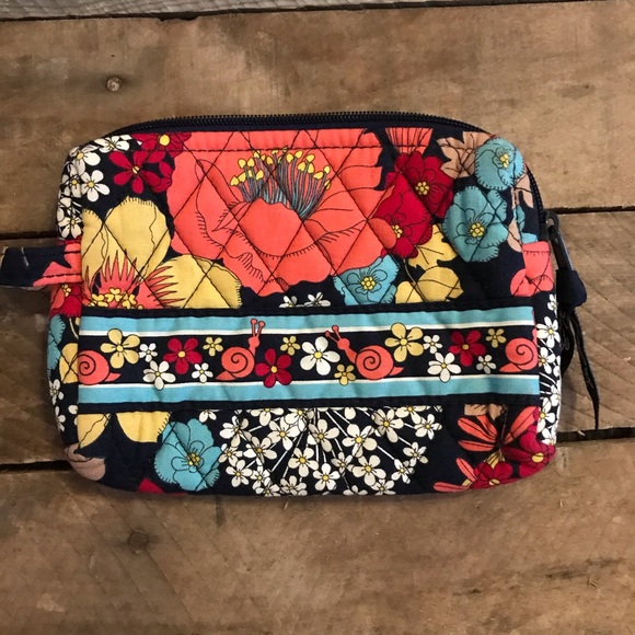 Vera Bradley large makeup bag - Picture 2 of 4